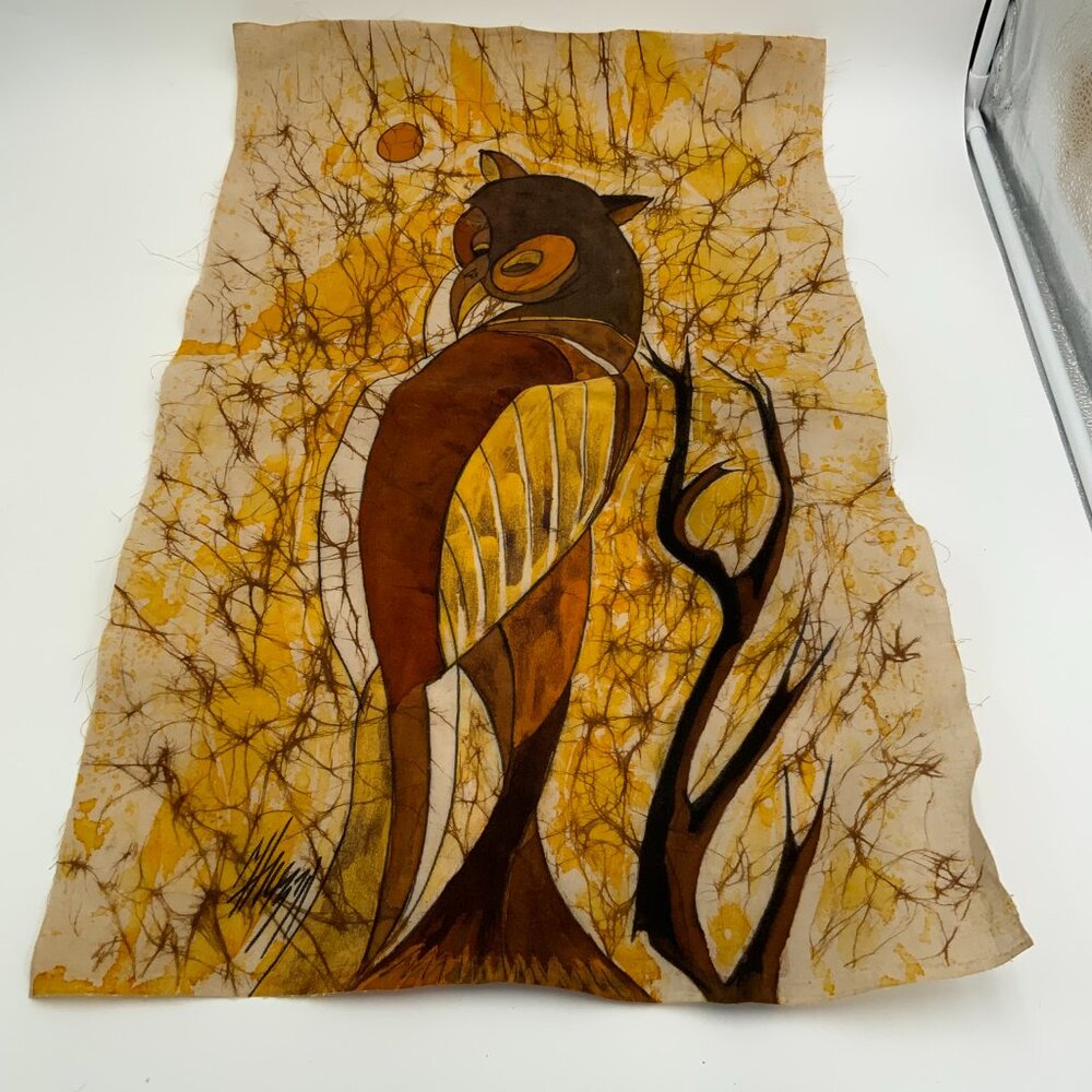 Handmade Signed Vintage Long-Eared Owl Batik Fabric - Picture 3 of 4